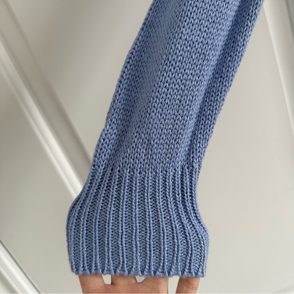 Distressed back knit sweater - Picture 7 of 11